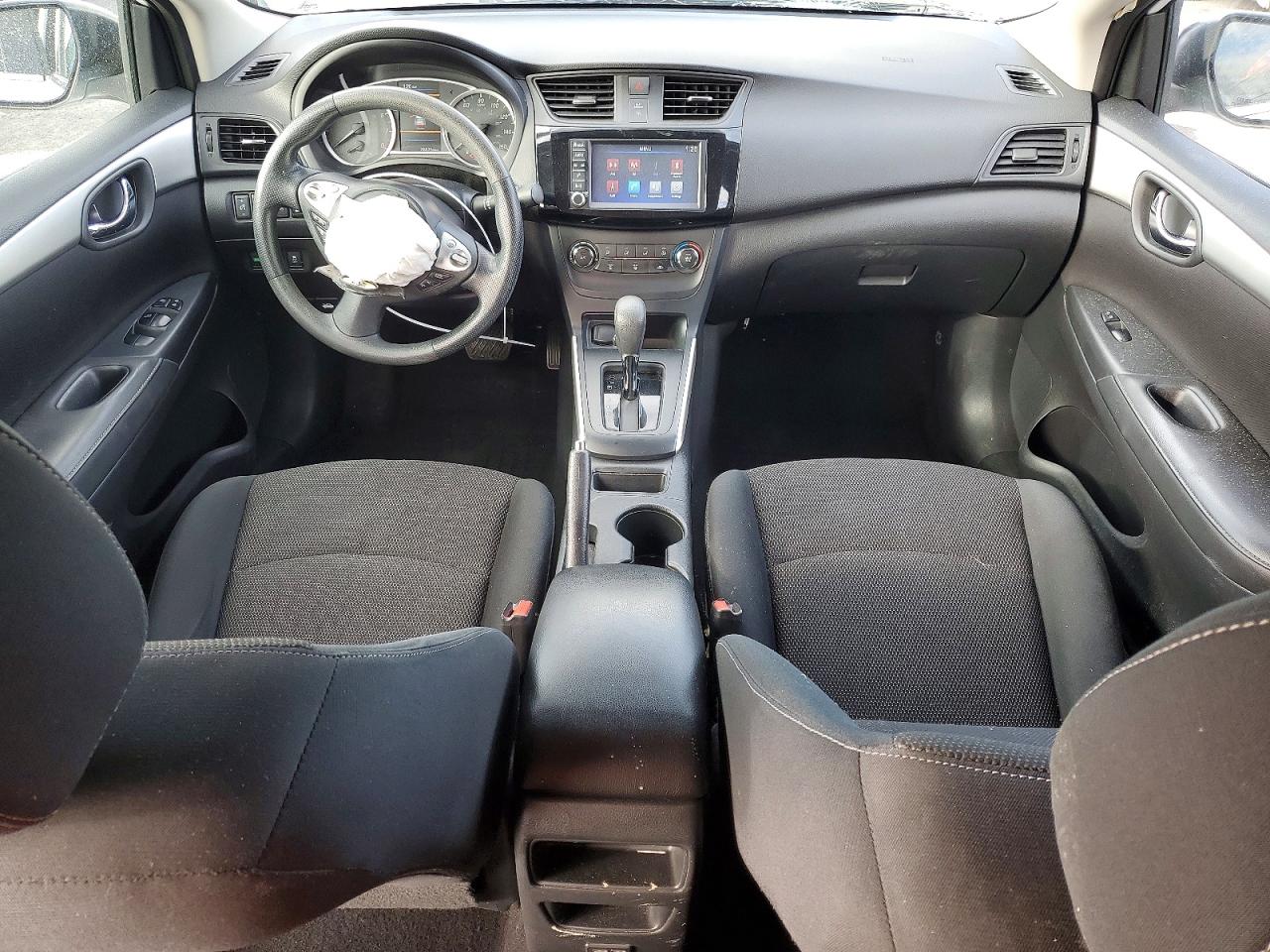 2019 NISSAN SENTRA S photo 8