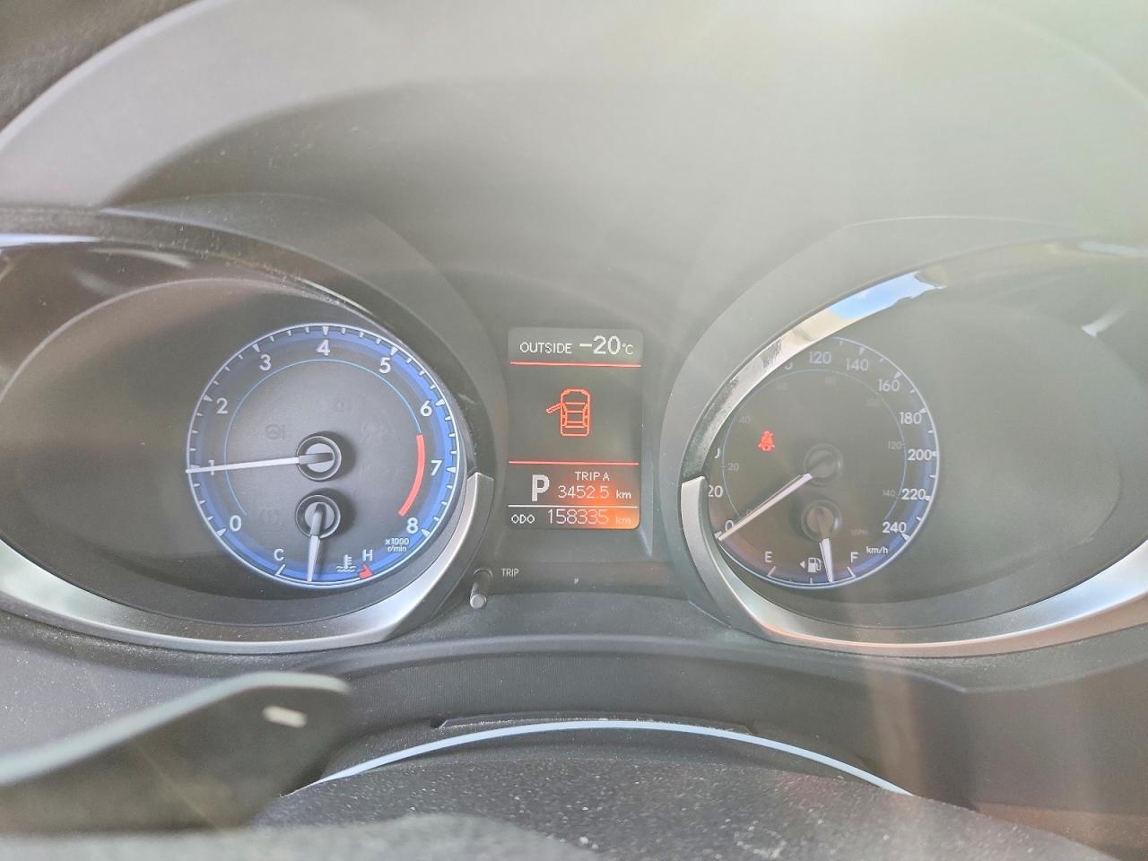 2014 TOYOTA COROLLA L photo 9
