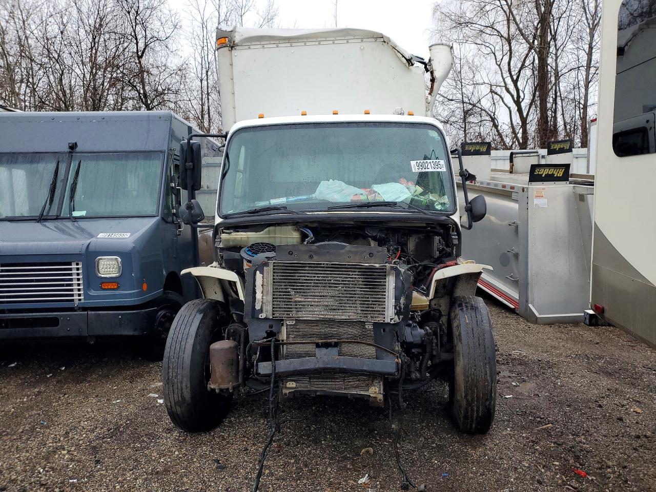 2006 FREIGHTLINER BUSINESS CLASS M2 BOX TRUCK photo 5