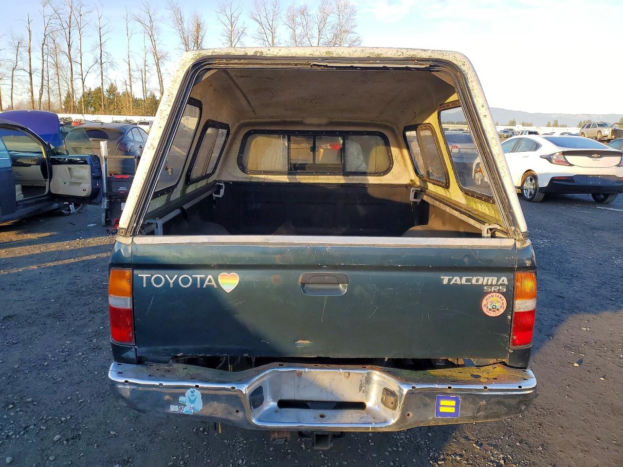 1998 TOYOTA TACOMA XTRACAB photo 6