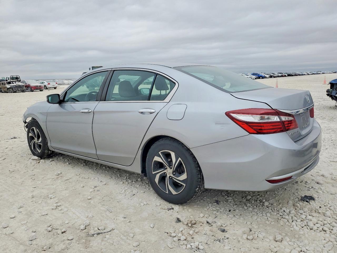 2017 HONDA ACCORD LX photo 2