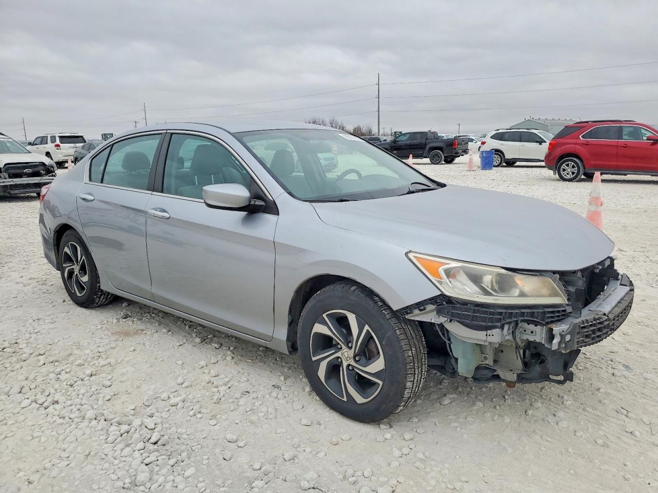 2017 HONDA ACCORD LX photo 4