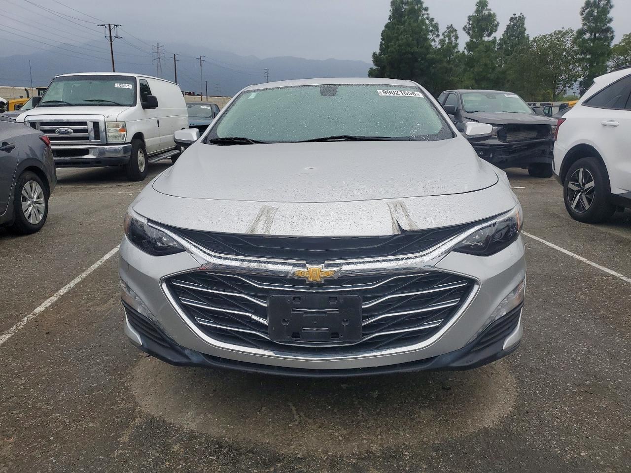 2022 CHEVROLET MALIBU LT photo 5