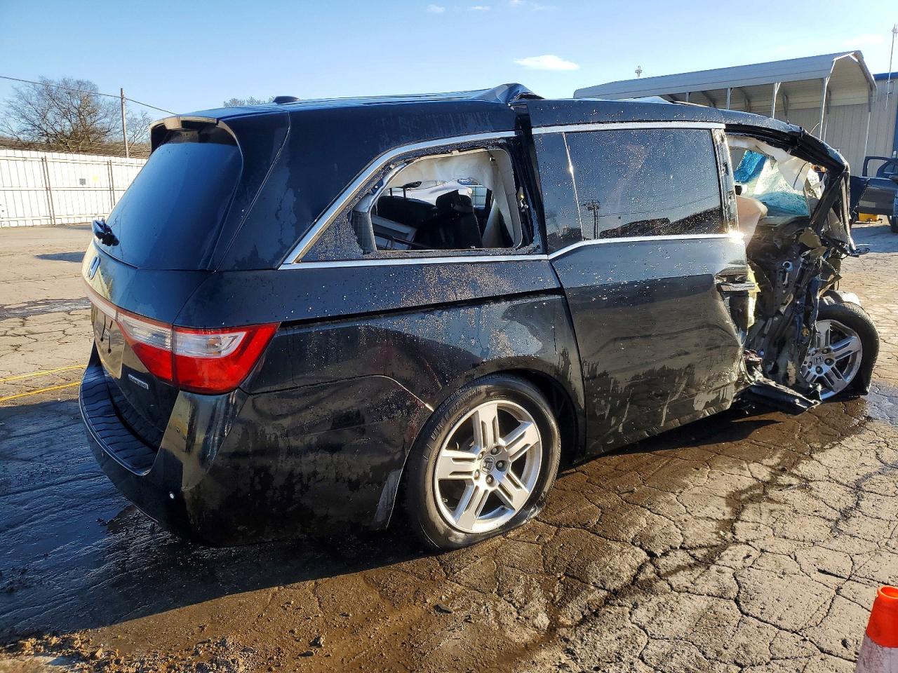 2013 HONDA ODYSSEY TOURING photo 3