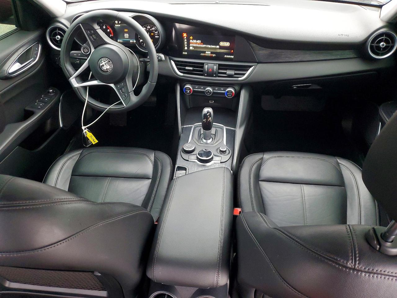2019 ALFA ROMEO GIULIA photo 8