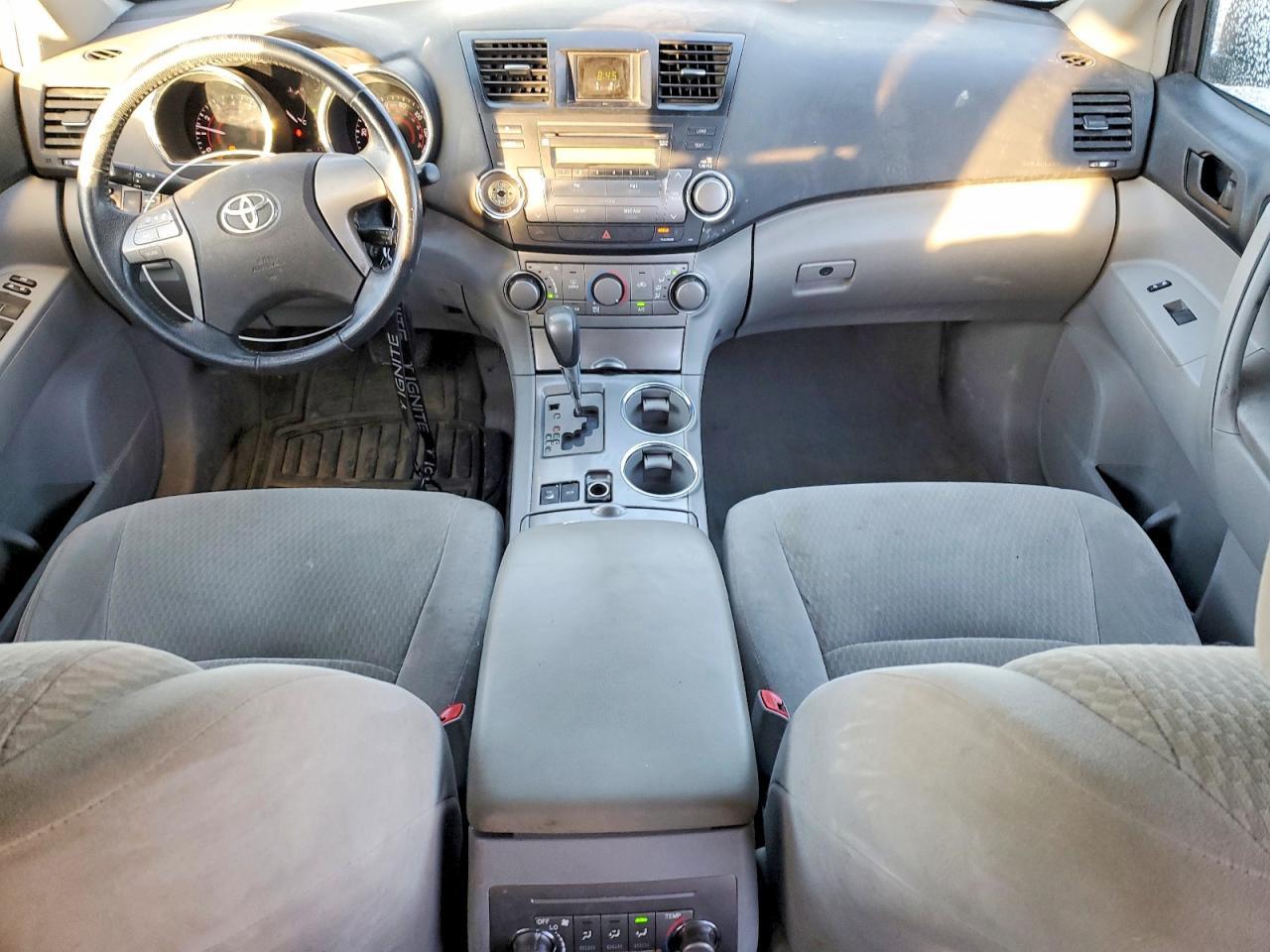 2010 TOYOTA HIGHLANDER photo 8