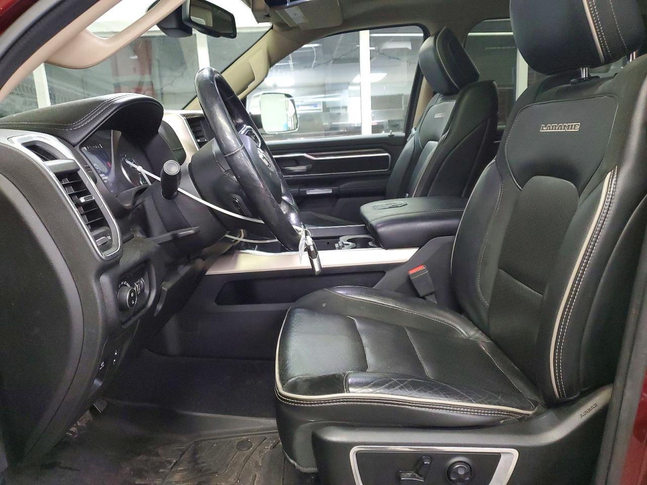 2019 RAM 1500 LARAMIE photo 7