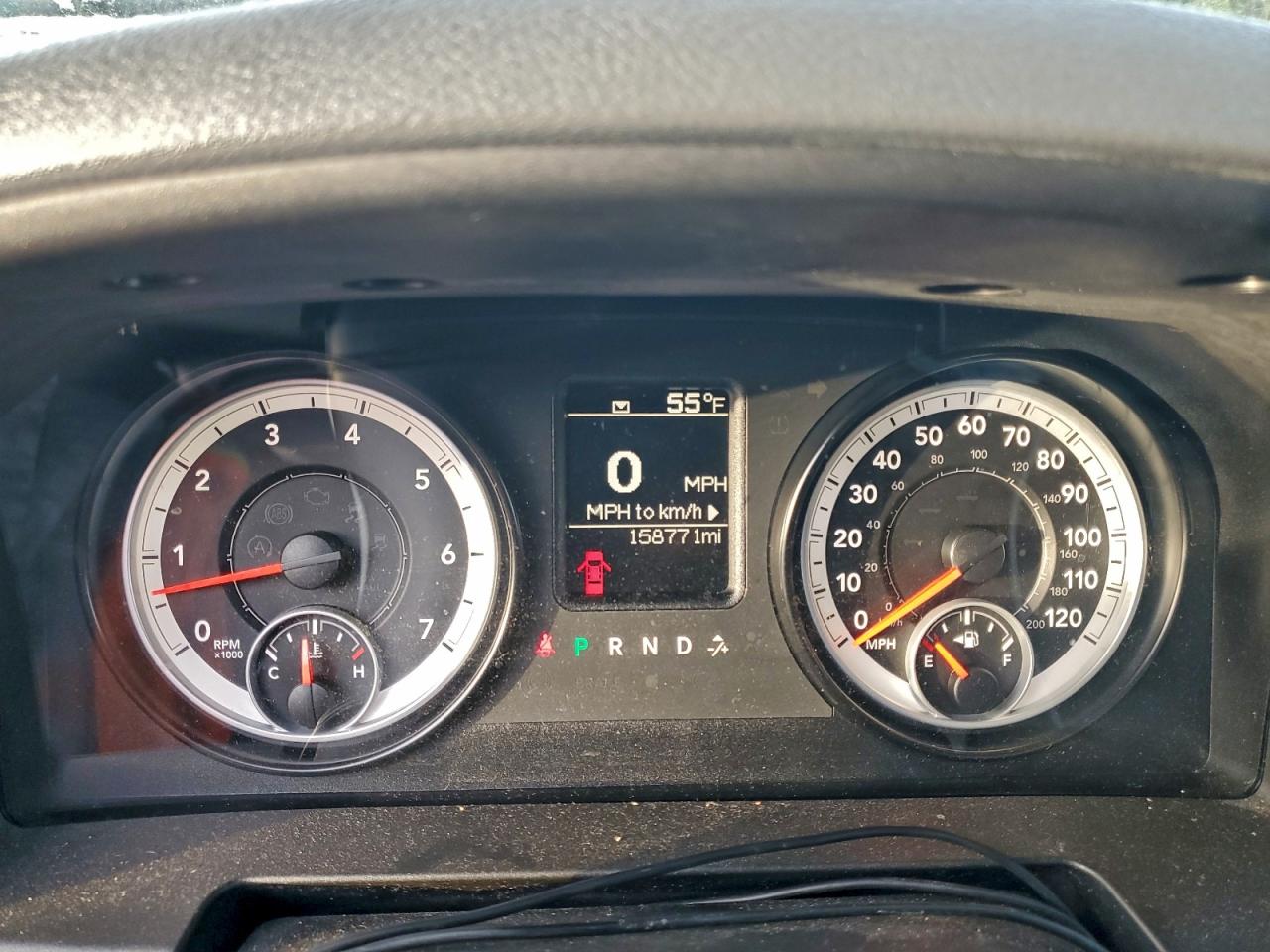 2014 RAM 1500 ST photo 9