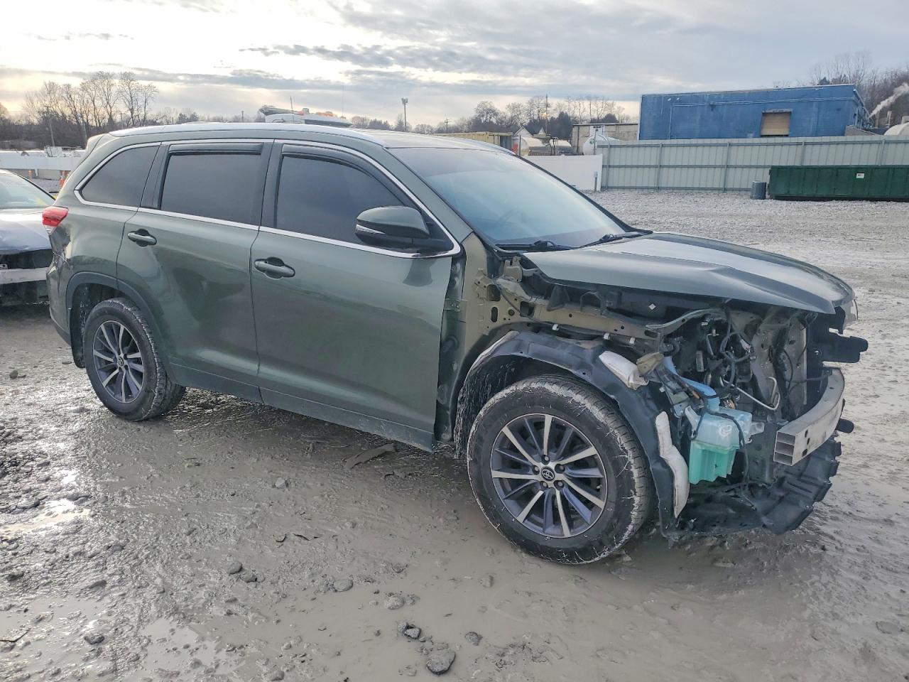 2019 TOYOTA HIGHLANDER SE photo 4