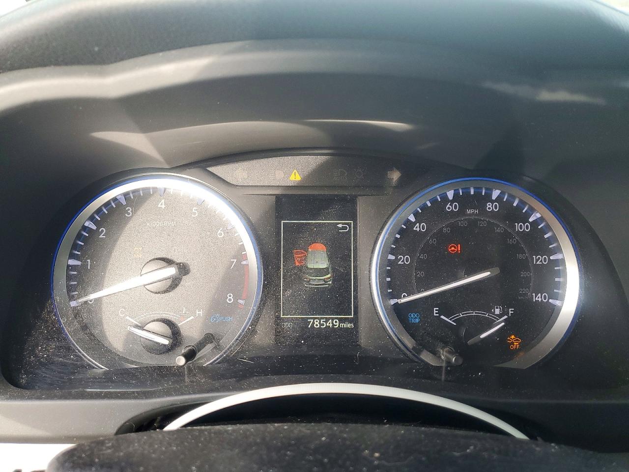 2019 TOYOTA HIGHLANDER SE photo 9