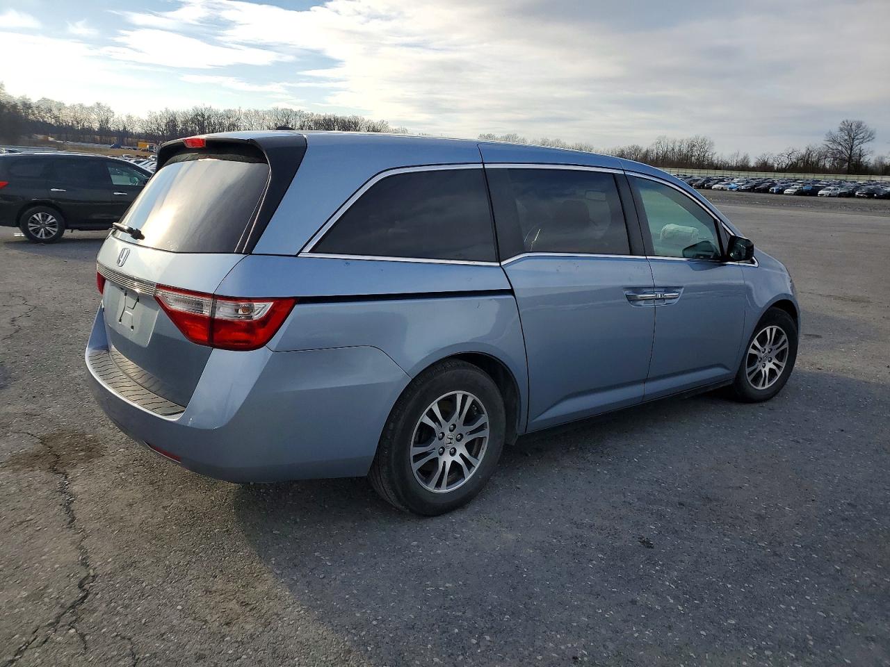 2012 HONDA ODYSSEY EXL photo 3