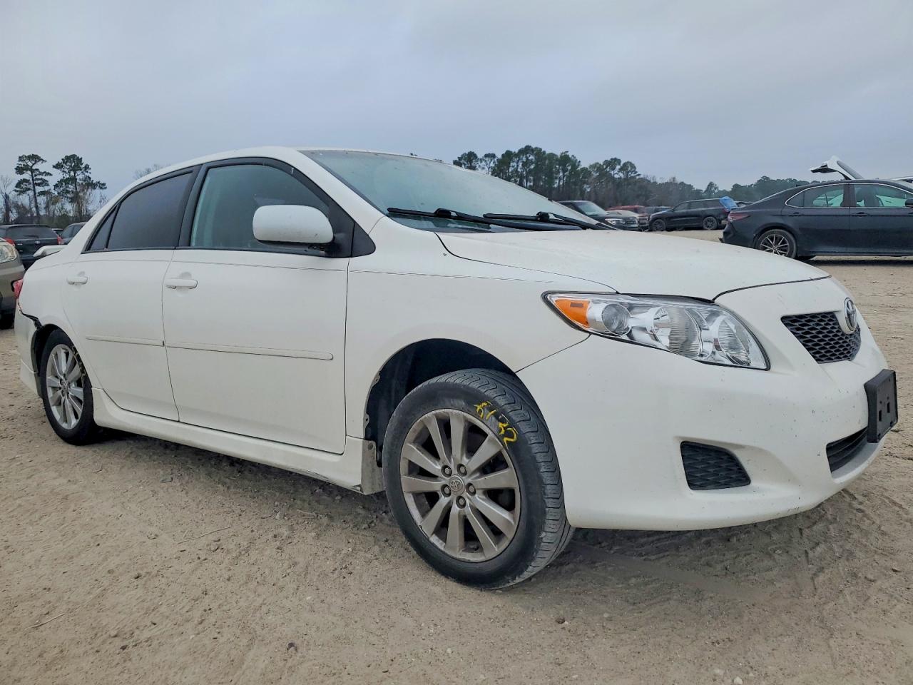 2010 TOYOTA COROLLA BASE photo 4