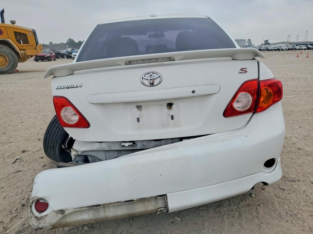 2010 TOYOTA COROLLA BASE photo 6