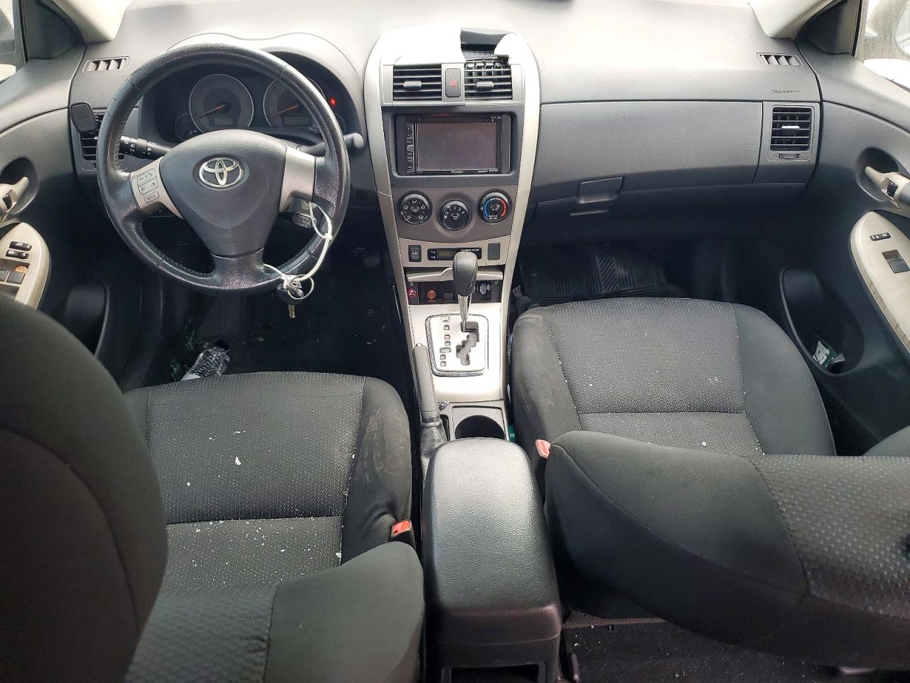 2010 TOYOTA COROLLA BASE photo 8