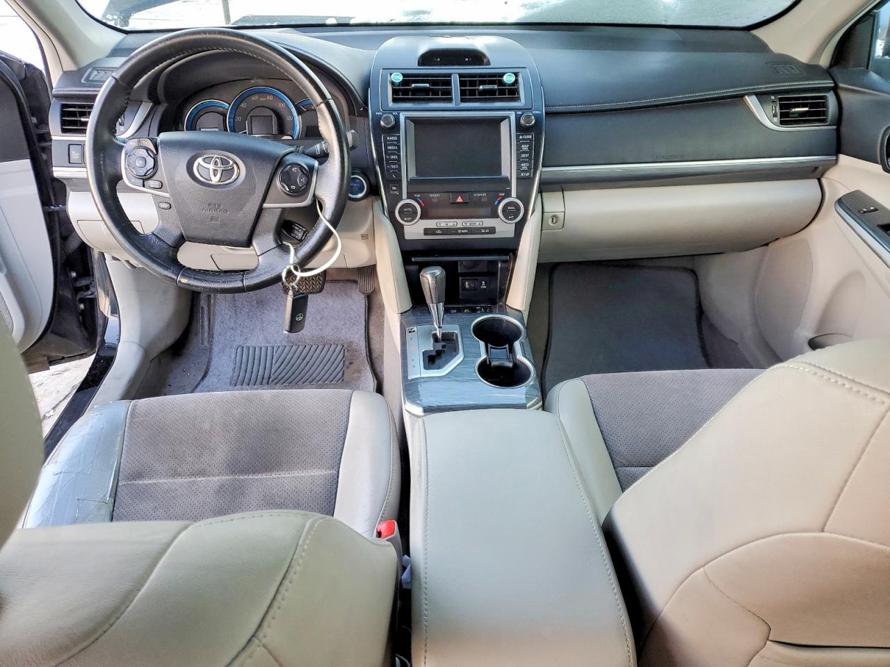 2012 TOYOTA CAMRY HYBRID photo 8