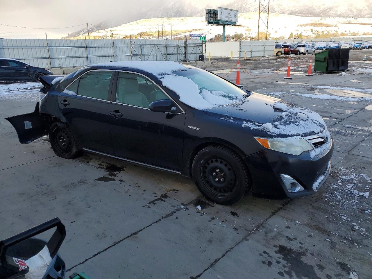 2012 TOYOTA CAMRY HYBRID photo 4