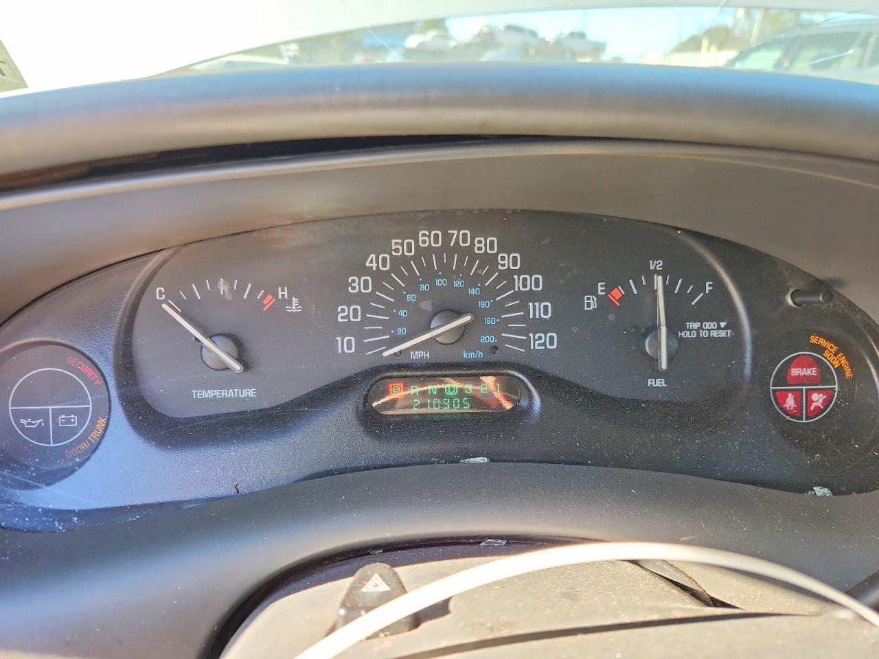 2005 BUICK CENTURY CUSTOM photo 9
