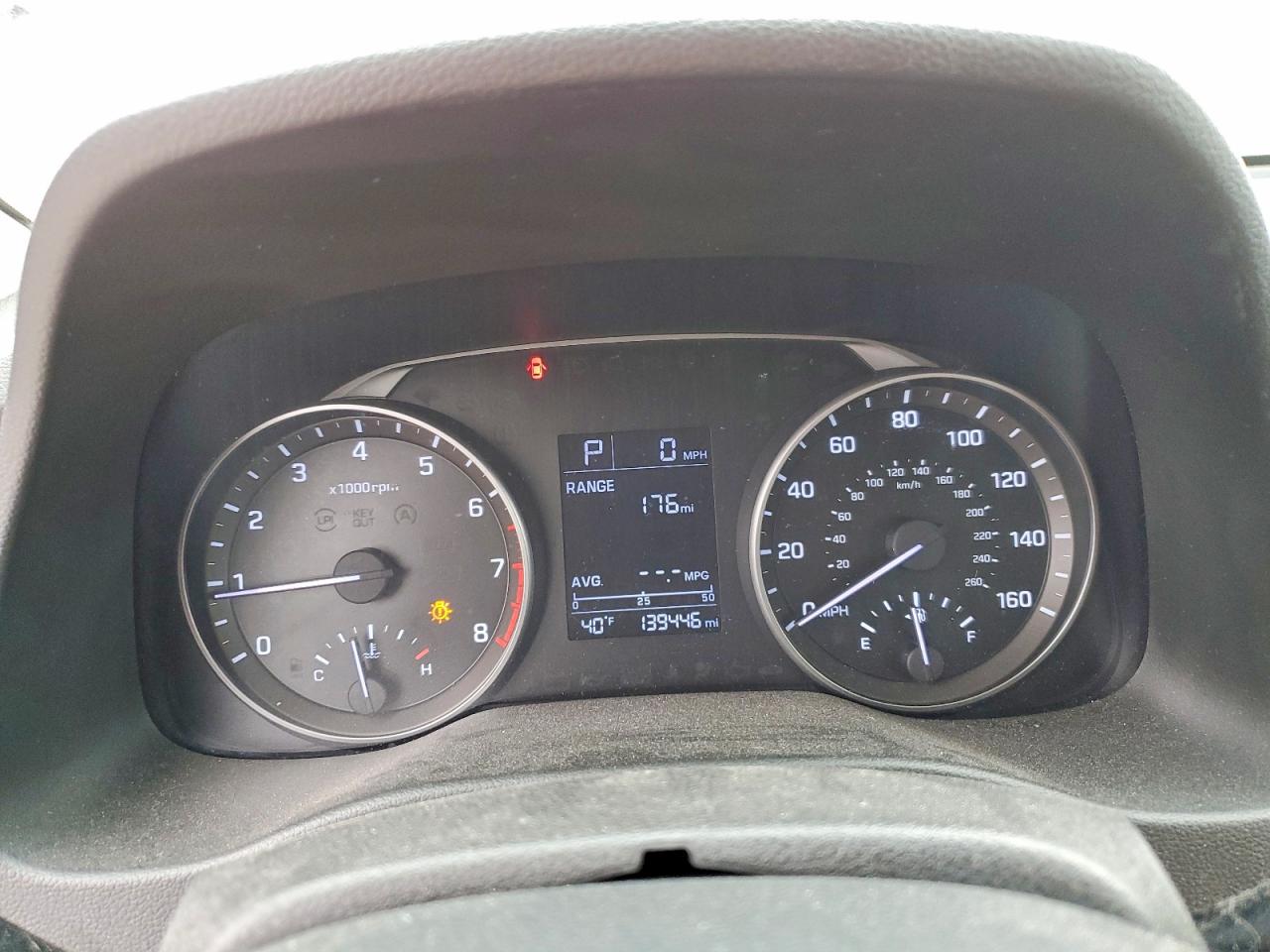 2017 HYUNDAI ELANTRA SE photo 9