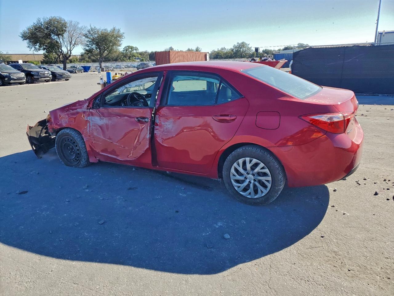 2019 TOYOTA COROLLA L photo 2