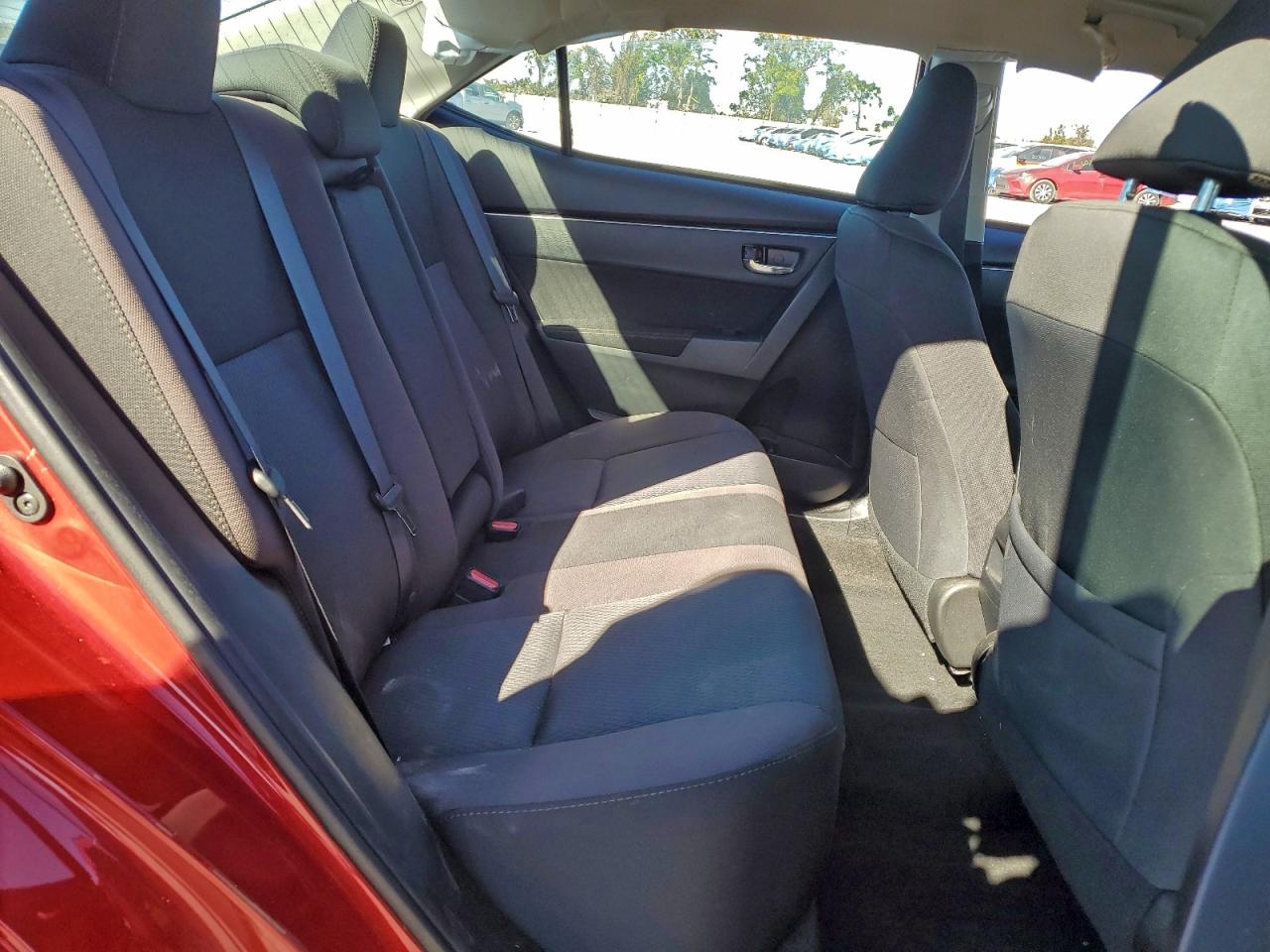 2019 TOYOTA COROLLA L photo 10