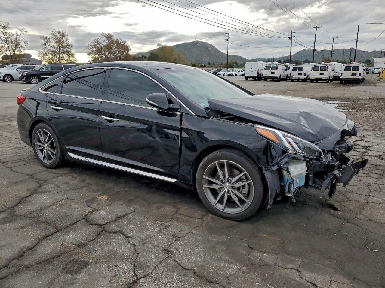 2015 HYUNDAI SONATA SPORT photo 4