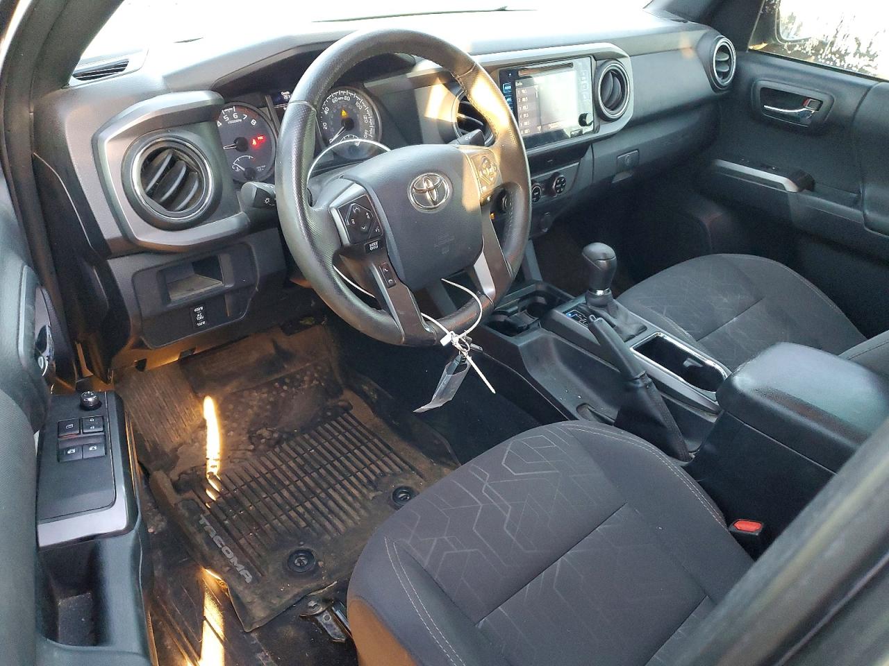 2017 TOYOTA TACOMA ACCESS CAB photo 8