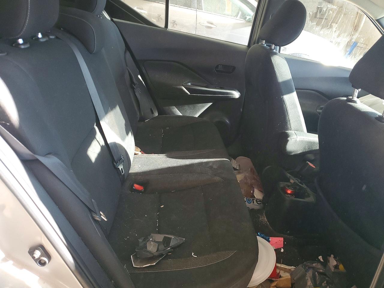 2020 NISSAN KICKS S photo 21