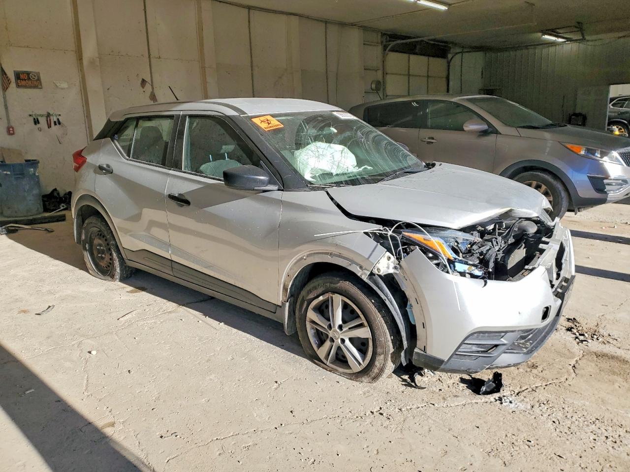 2020 NISSAN KICKS S photo 7
