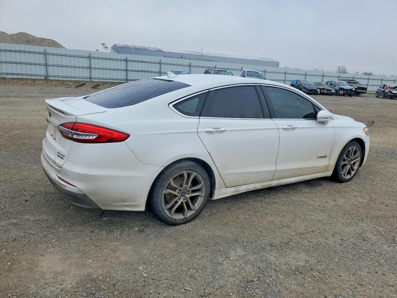 2019 FORD FUSION TITANIUM photo 3