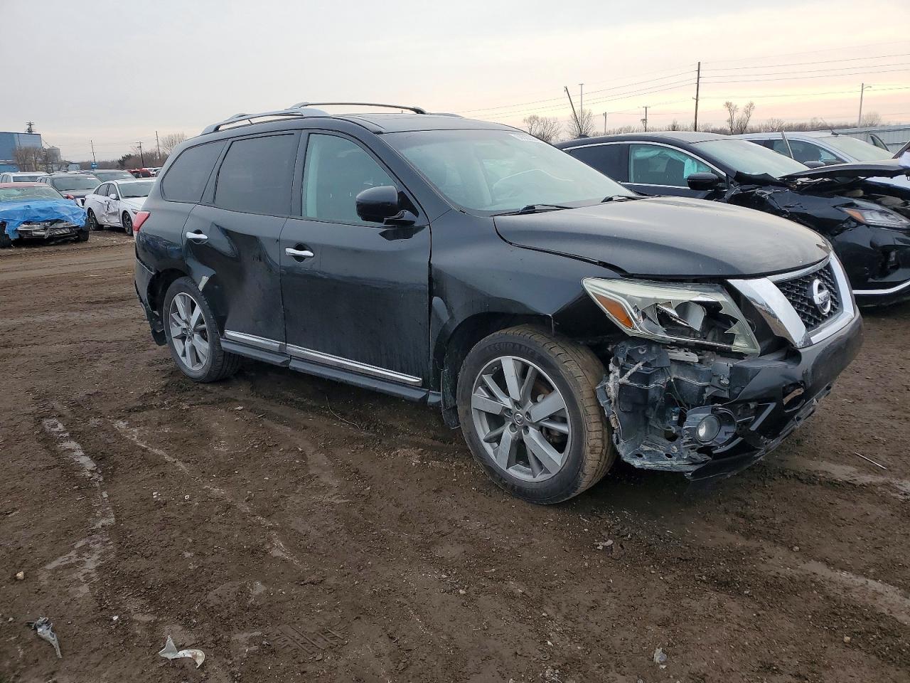 2013 NISSAN PATHFINDER S photo 4