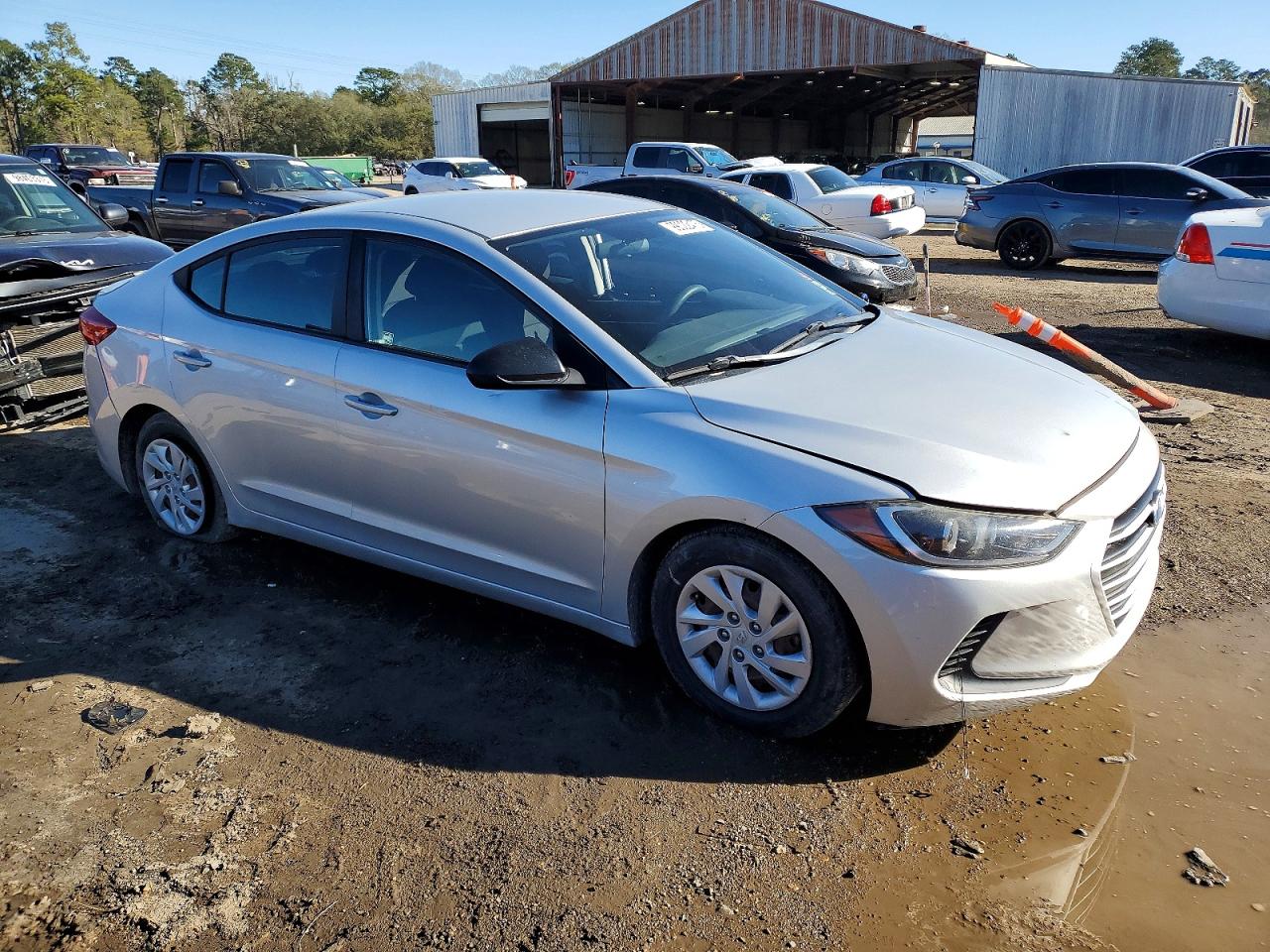 2018 HYUNDAI ELANTRA SE photo 4