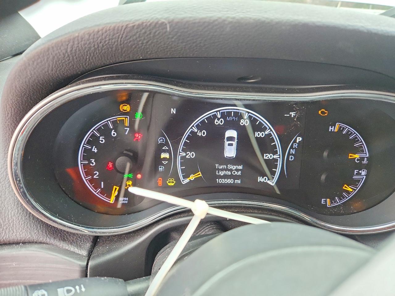 2019 JEEP GRAND CHEROKEE LAREDO photo 9