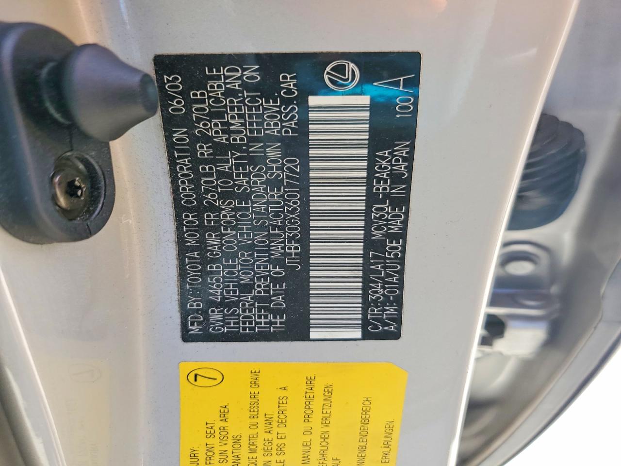 2003 LEXUS ES 300 photo 23