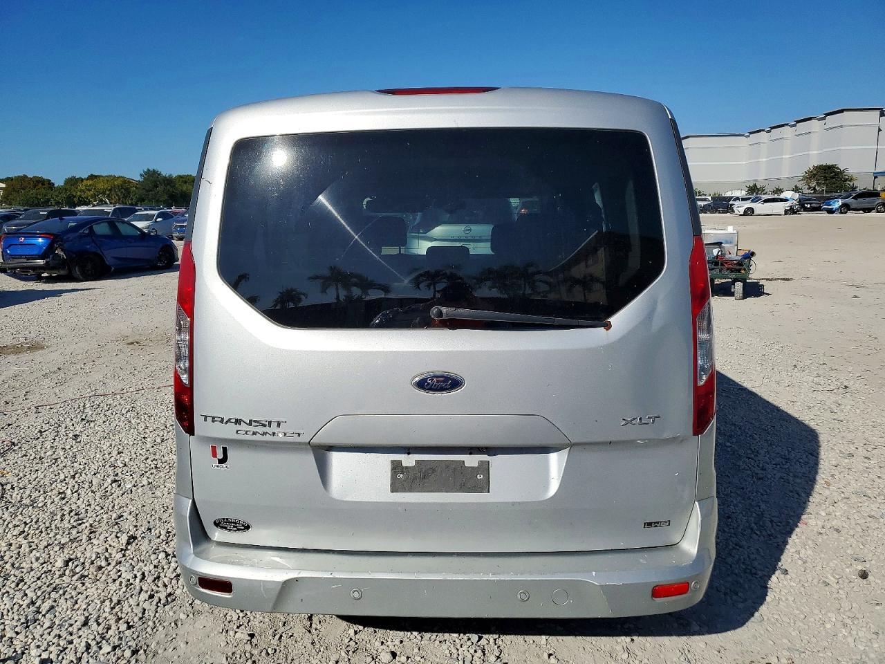 2015 FORD TRANSIT CONNECT XLT photo 6