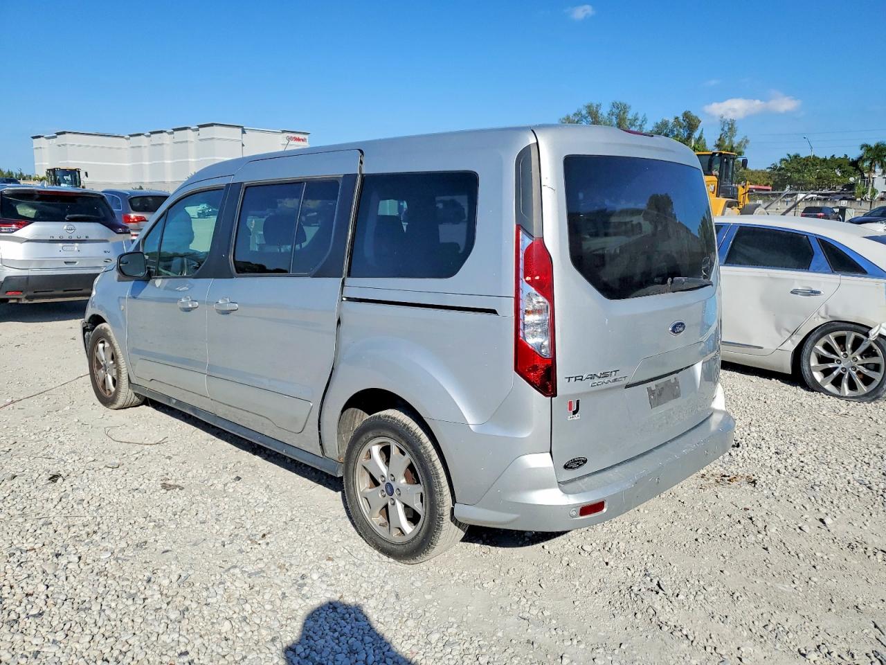 2015 FORD TRANSIT CONNECT XLT photo 2