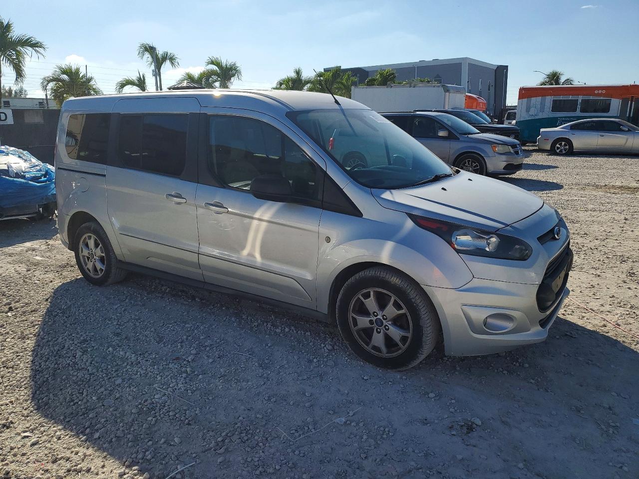 2015 FORD TRANSIT CONNECT XLT photo 4