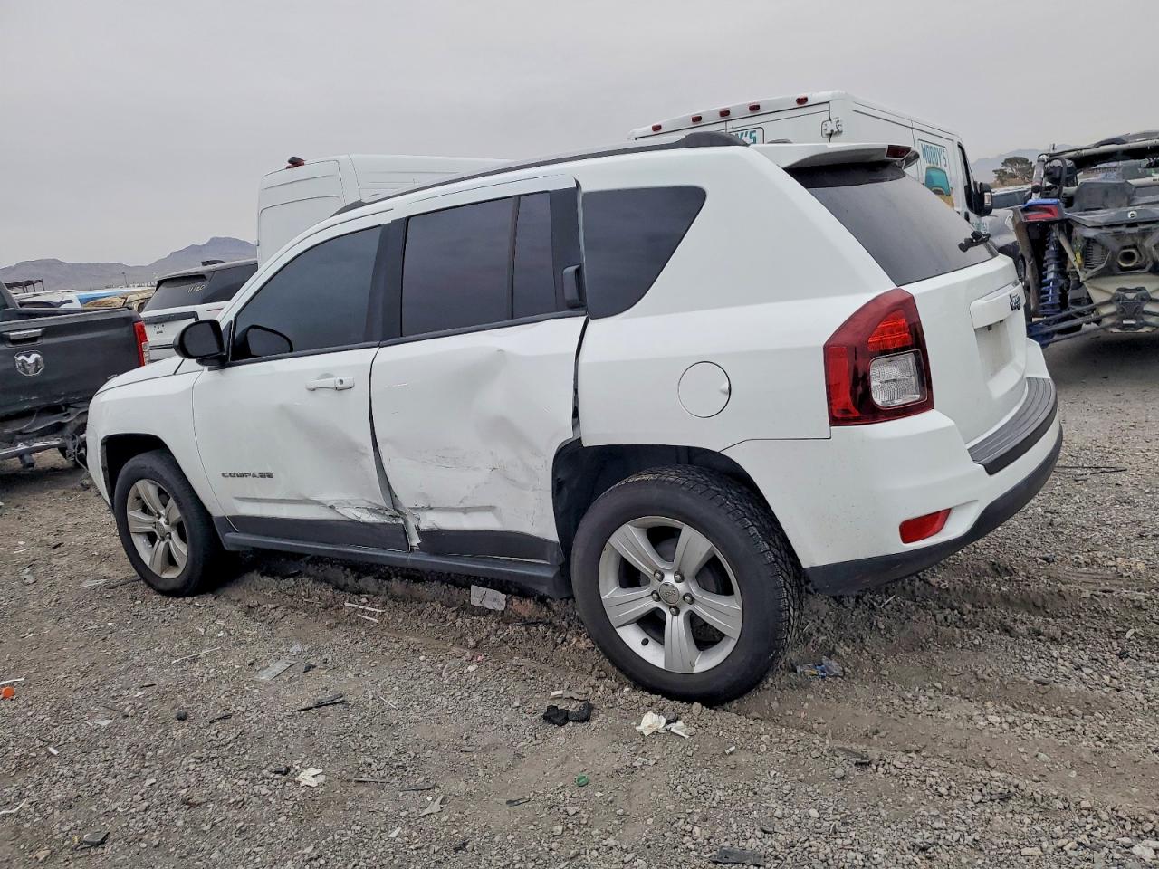 2016 JEEP COMPASS SPORT photo 3