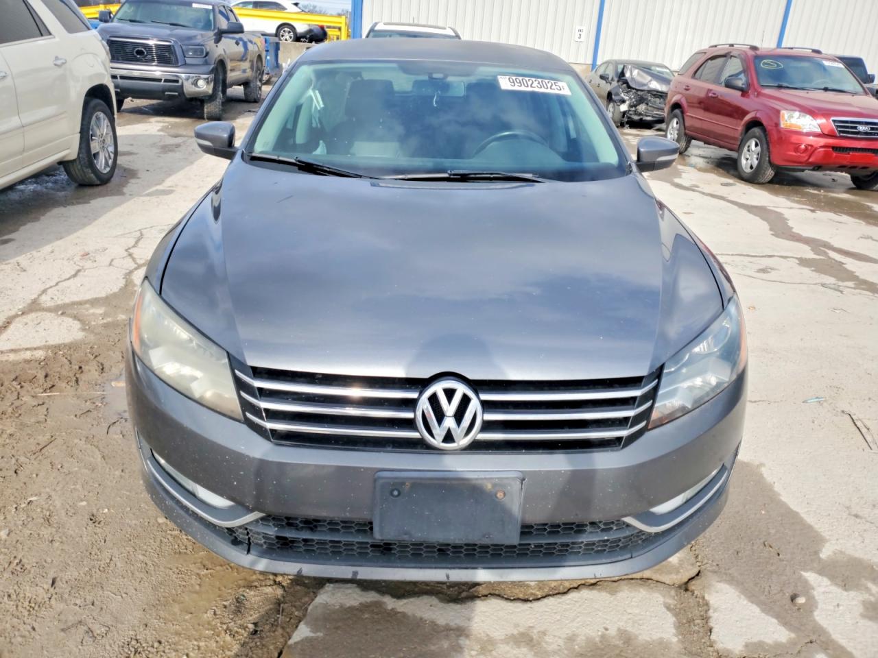 2015 VOLKSWAGEN PASSAT S photo 5