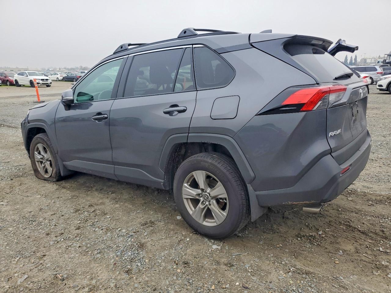 2025 TOYOTA RAV4 XLE photo 2