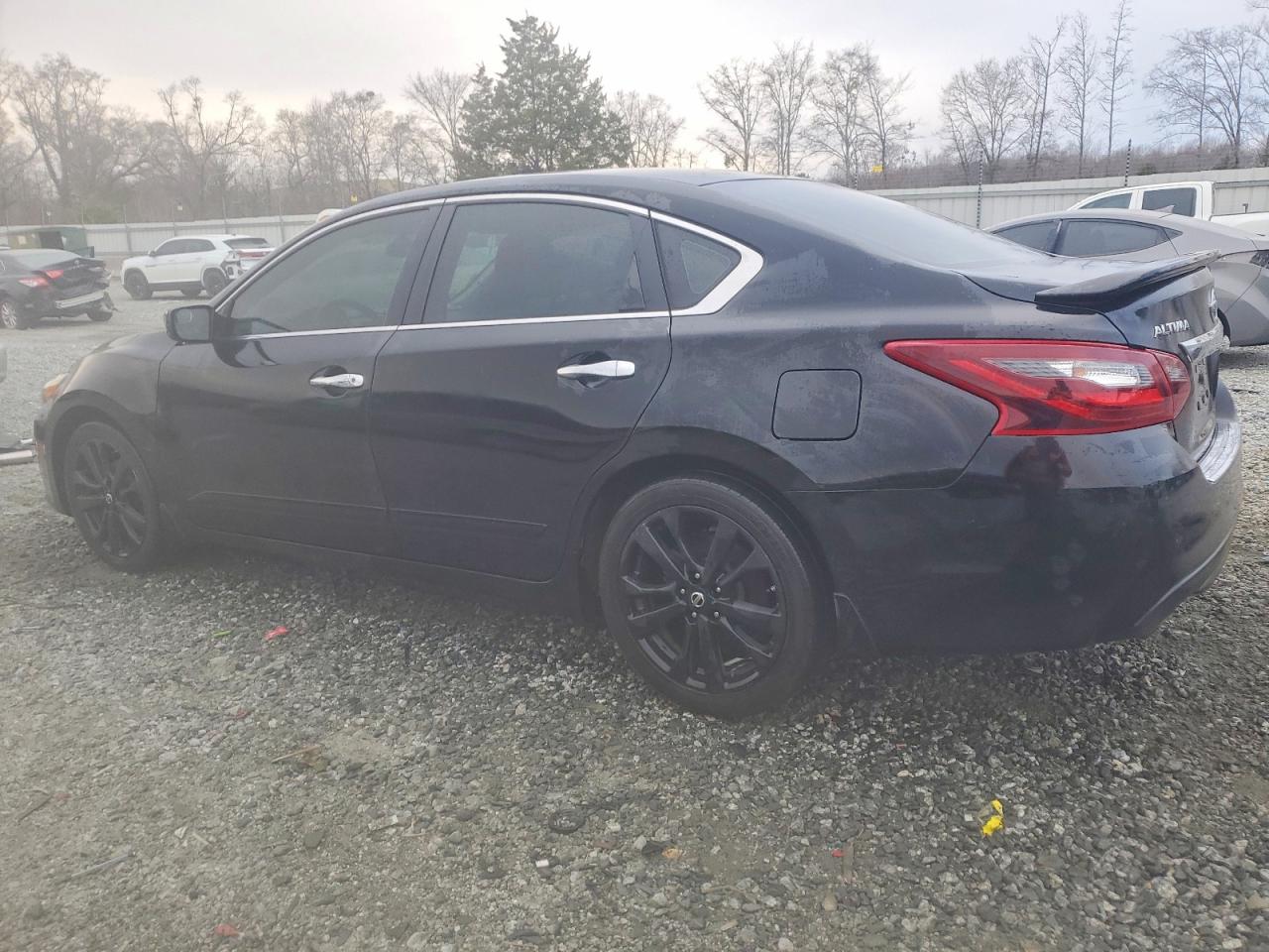 2017 NISSAN ALTIMA 2.5 SR photo 2