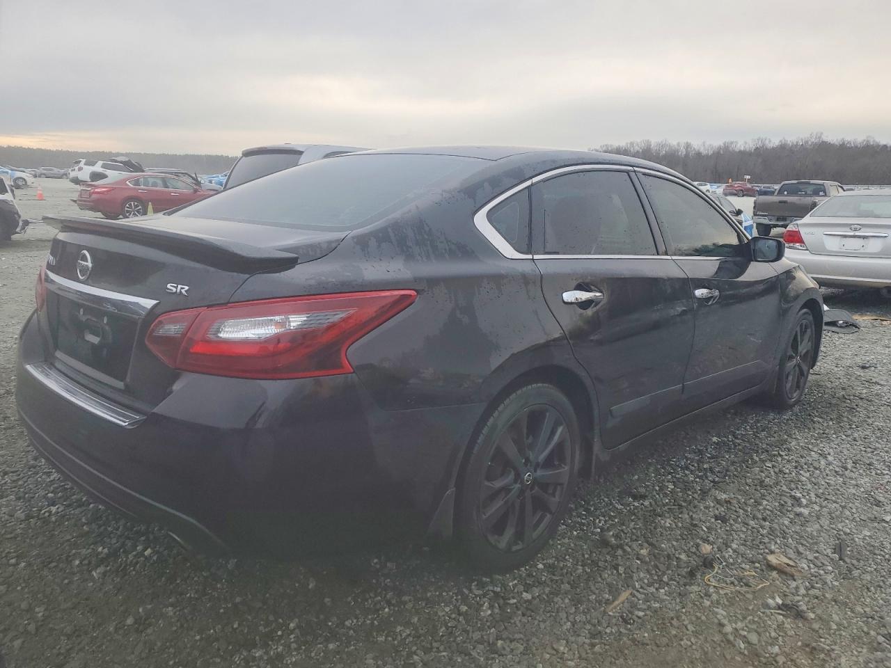 2017 NISSAN ALTIMA 2.5 SR photo 3
