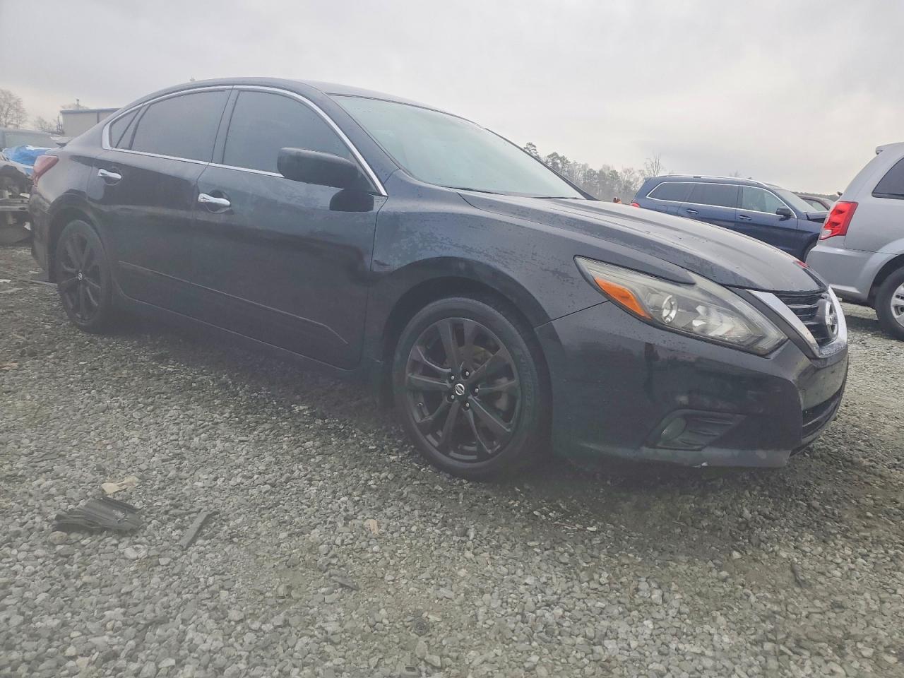2017 NISSAN ALTIMA 2.5 SR photo 4