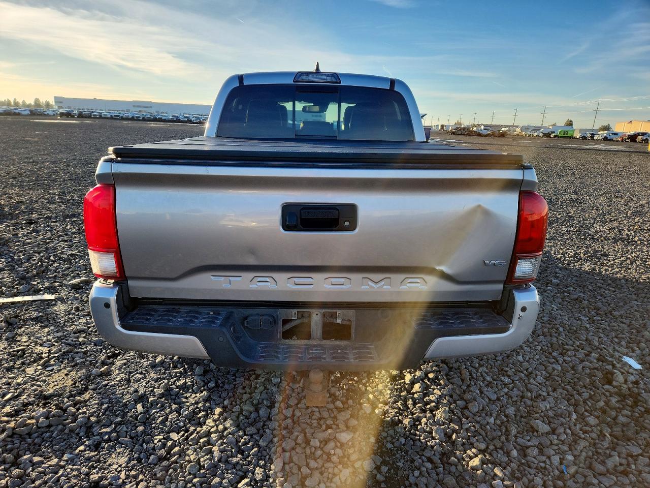 2019 TOYOTA TACOMA DOUBLE CAB photo 6