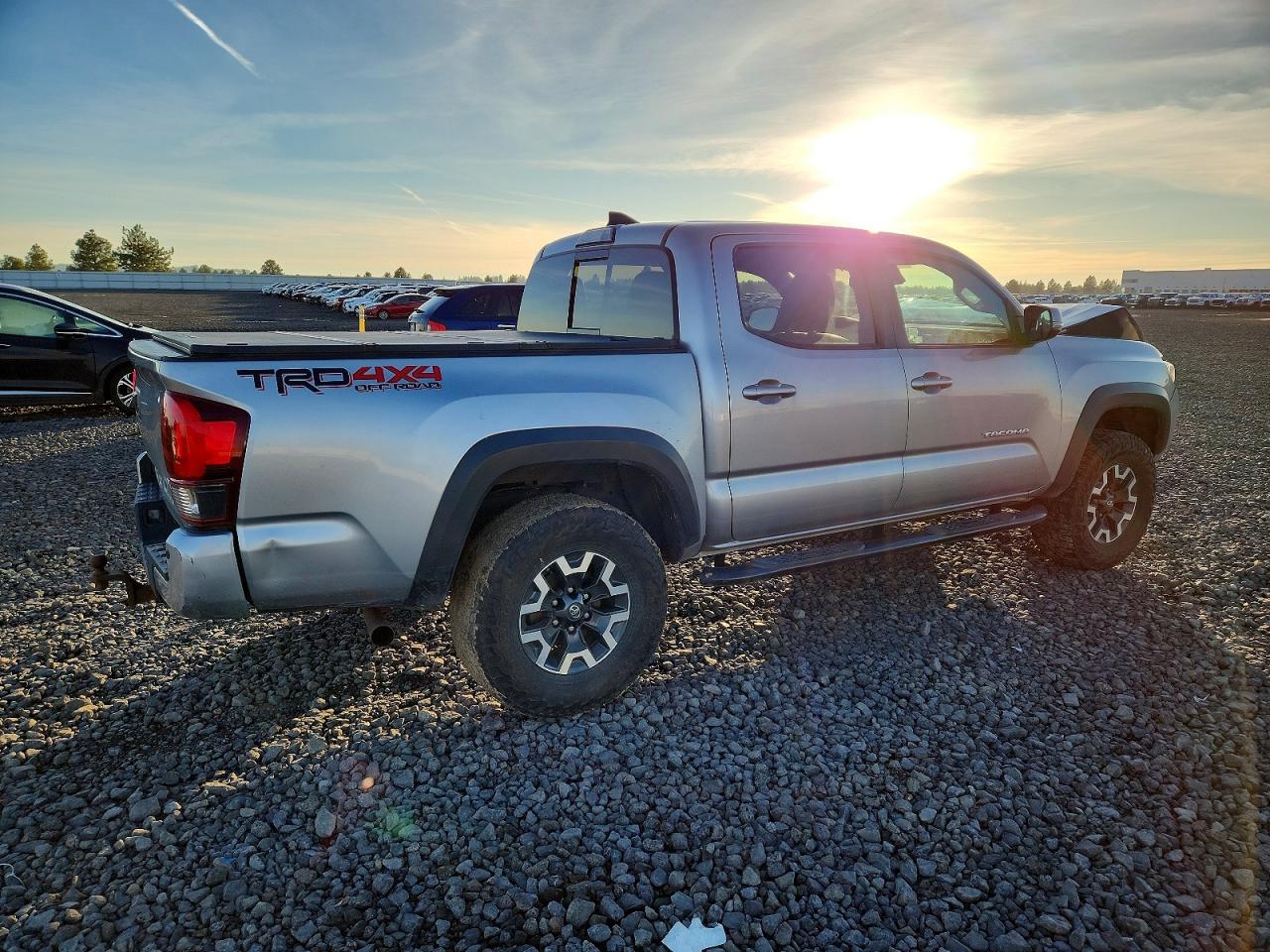 2019 TOYOTA TACOMA DOUBLE CAB photo 3