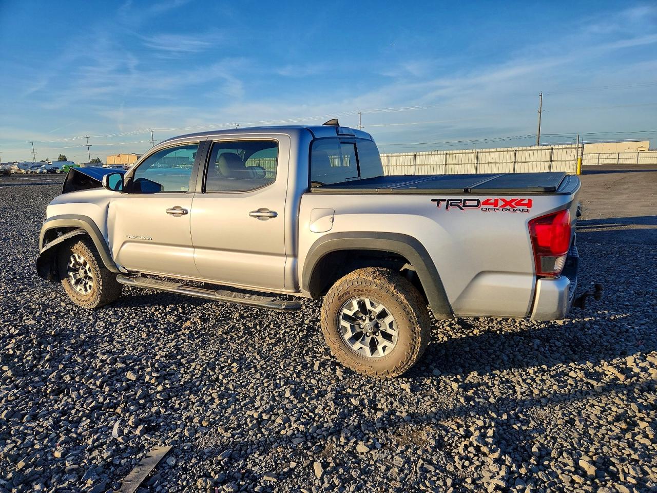2019 TOYOTA TACOMA DOUBLE CAB photo 2