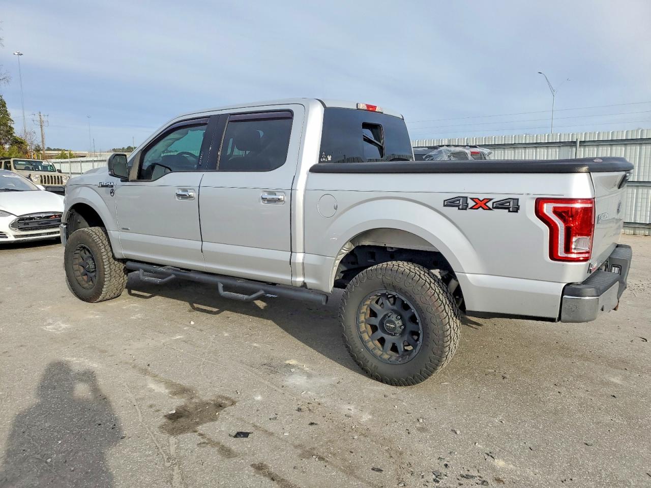 2017 FORD F150 SUPERCREW photo 2