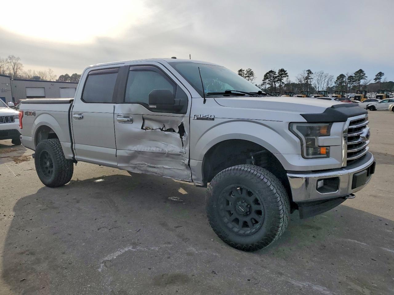 2017 FORD F150 SUPERCREW photo 4