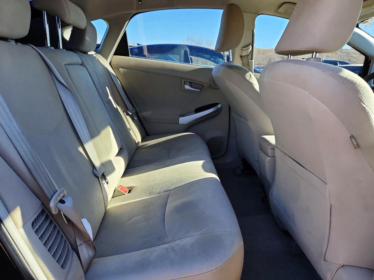 2011 TOYOTA PRIUS photo 10