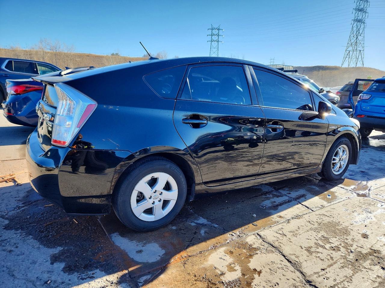 2011 TOYOTA PRIUS photo 3