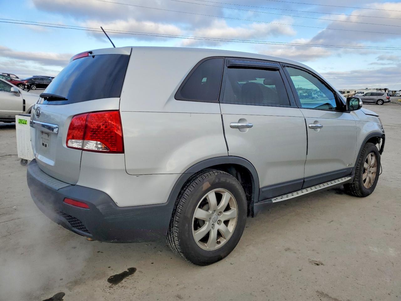 2013 KIA SORENTO LX photo 3